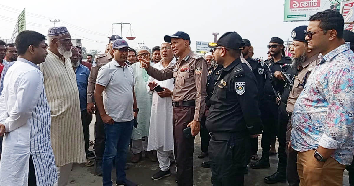 রংপুরে ঈদযাত্রা নিরাপত্তায় সাব-কন্ট্রোল রুম চালু