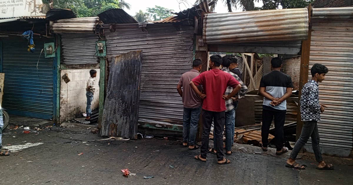 ফরিদগঞ্জের কালির বাজারে অগ্নিকাণ্ড, ৬ দোকান পুড়ে ছাই