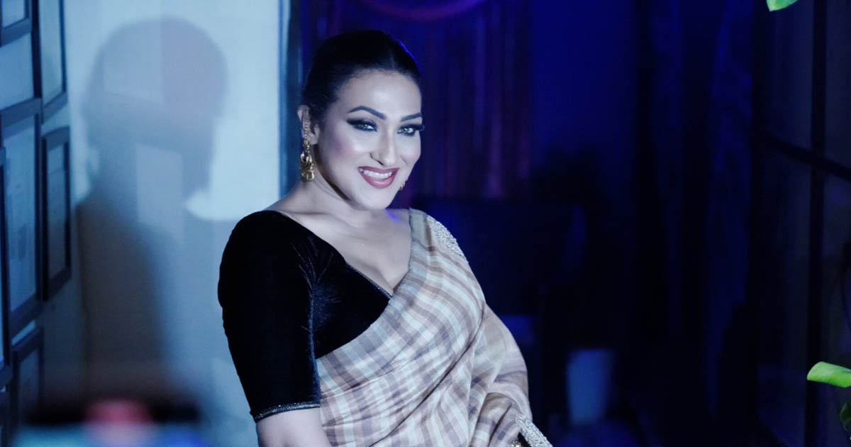 নিজেকে সৌভাগ্যবতী মনে করি