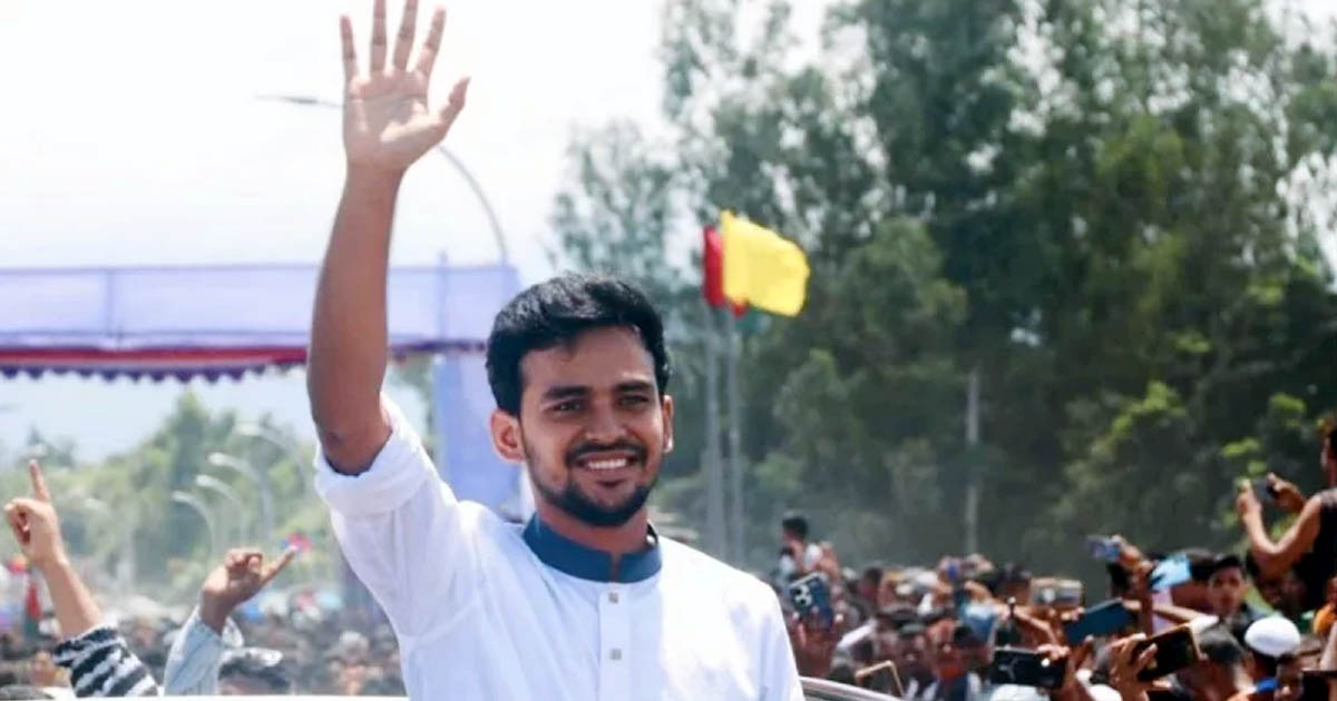 কুমিল্লা-৩ আসন থেকে মনোনয়নপত্র গ্রহণ করলেন আসিফ মাহমুদ