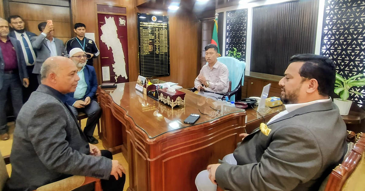 সাম্প্রদায়িক সম্প্রীতির পার্বত্য চট্টগ্রাম গড়ে তুলতে চাই: