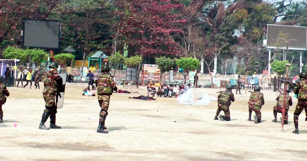 ভোটকেন্দ্রে বাধা দিলে কাউকেই ছাড় নয়