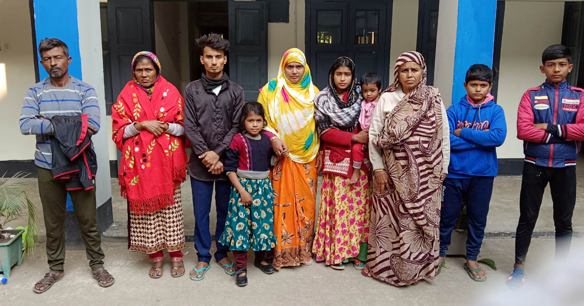 চৌগাছা সীমান্ত দিয়ে ভারত থেকে নারী-শিশুসহ ১০ জনকে পুশব্যাক