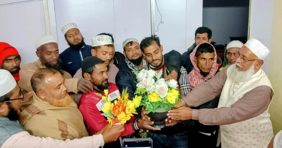 জামায়াতে যোগ দিলেন চরফ্যাশনের ১০ বিএনপি নেতা