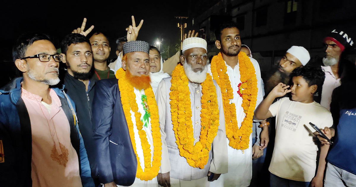 দর্শনা রেলবাজার দোকান মালিক সমিতির নির্বাচন: রেকর্ড ভোটে বিজয়ী আবিদ হাসান রিফাত