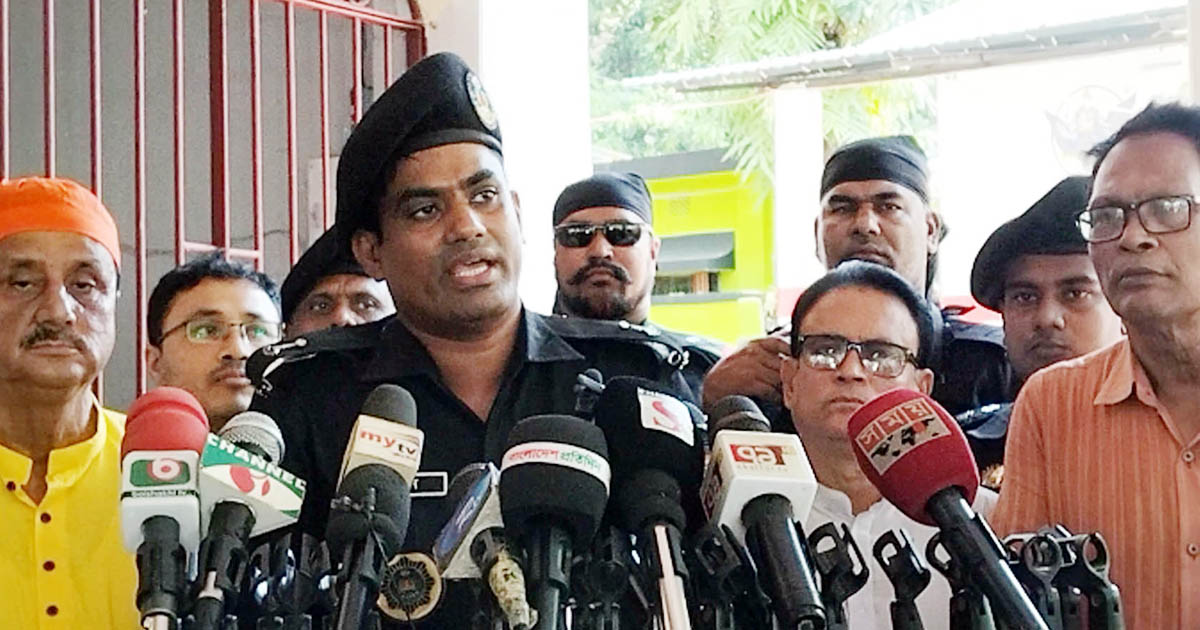 শারদীয় দুর্গাপূজায় নিরাপত্তা জোড়দারে কুড়িগ্রামে র‍্যাব এর প্রেস ব্রিফিং