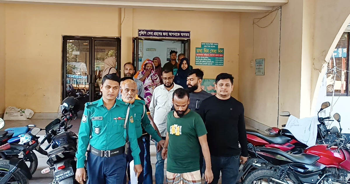বরিশালে পুলিশকে কামড়ে পালিয়েছে ছাত্রদল নেতা, আহত ৩