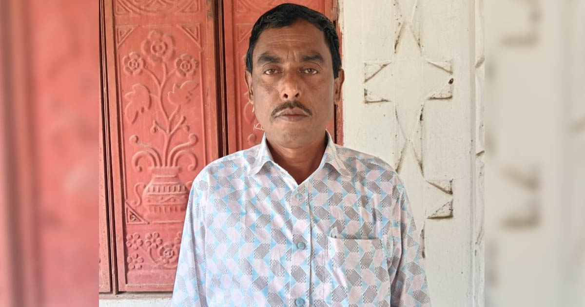 পৌর শহরে ইউপি সদস্যকে ছুরিকাঘাতে জখম