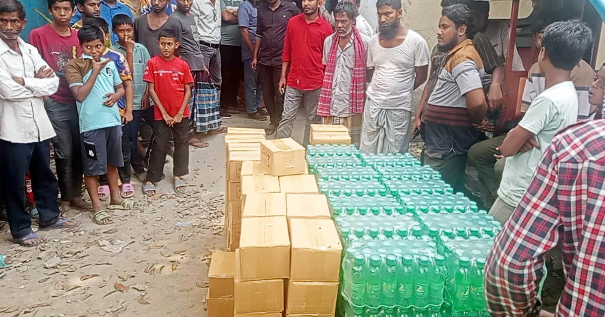 রংপুরে যৌথ অভিযানে বিপুল পরিমাণ ভেজাল জুস ও ড্রিংক জব্দ