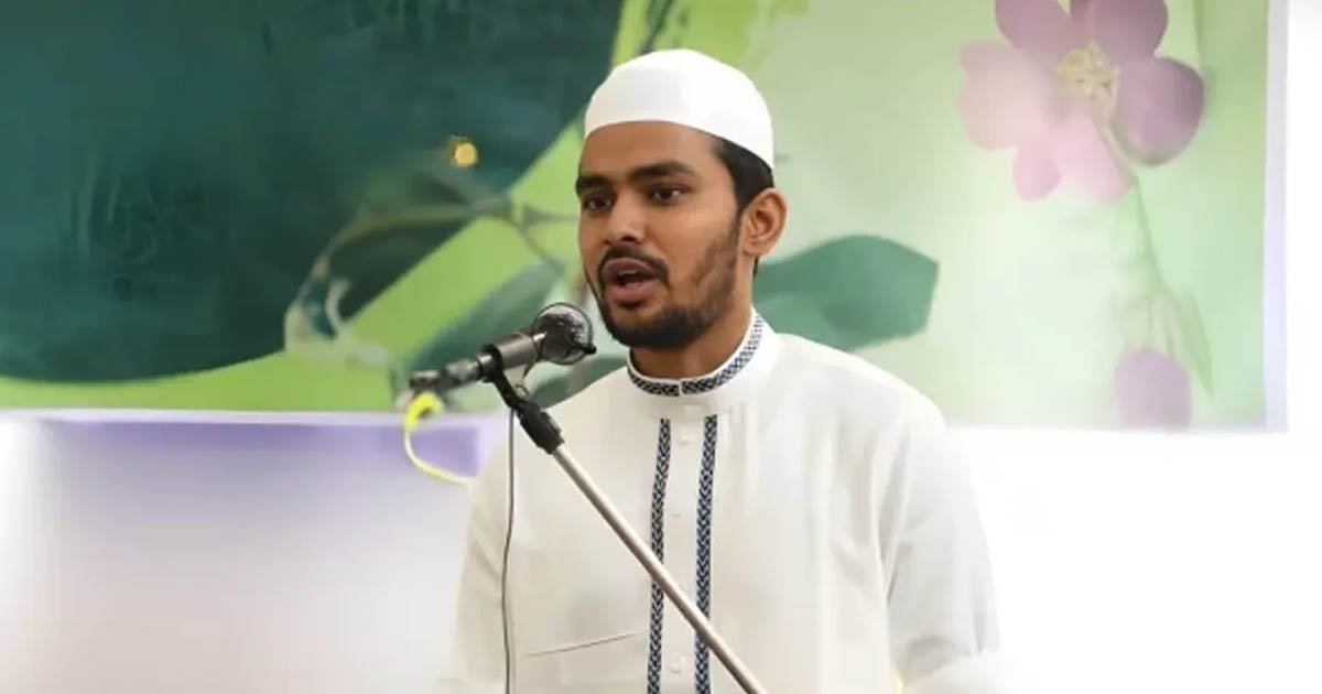 আসিফ মাহমুদের ১ শব্দের স্ট্যাটাস ভাইরাল