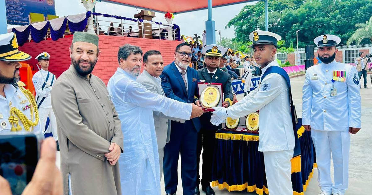 ​তোমরা নাবিক নও, বিশ্বজুড়ে বাংলাদেশের পতাকাবাহী একেকজন অ্যাম্বাসেডর