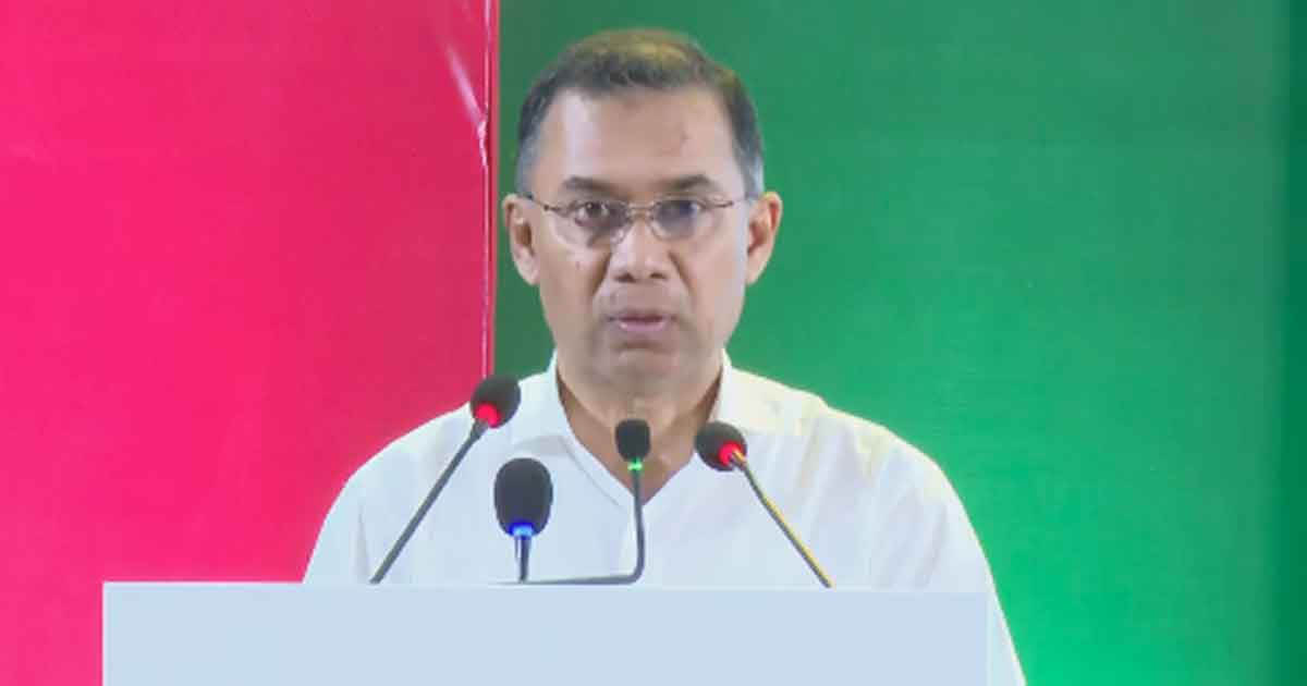 জনসেবায় প্রশাসনকে হয়রানিমুক্ত করার আহ্বান প্রধানমন্ত্রীর