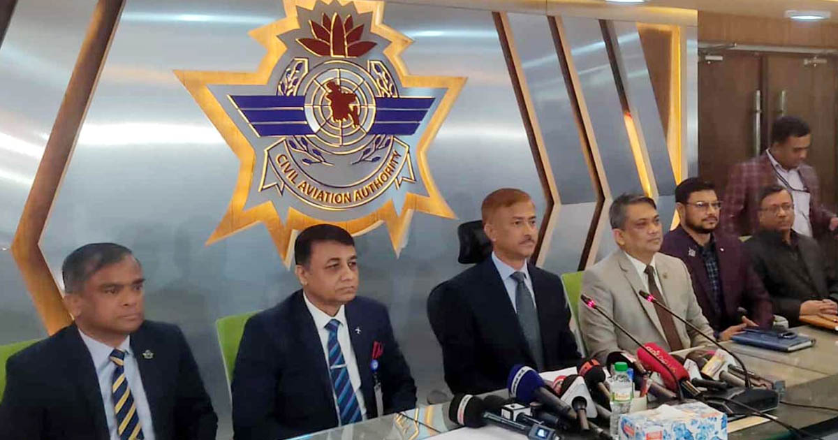 ইমপোর্ট কুরিয়ার সেকশন থেকে আগুনের সূত্রপাত বলে মনে হচ্ছে