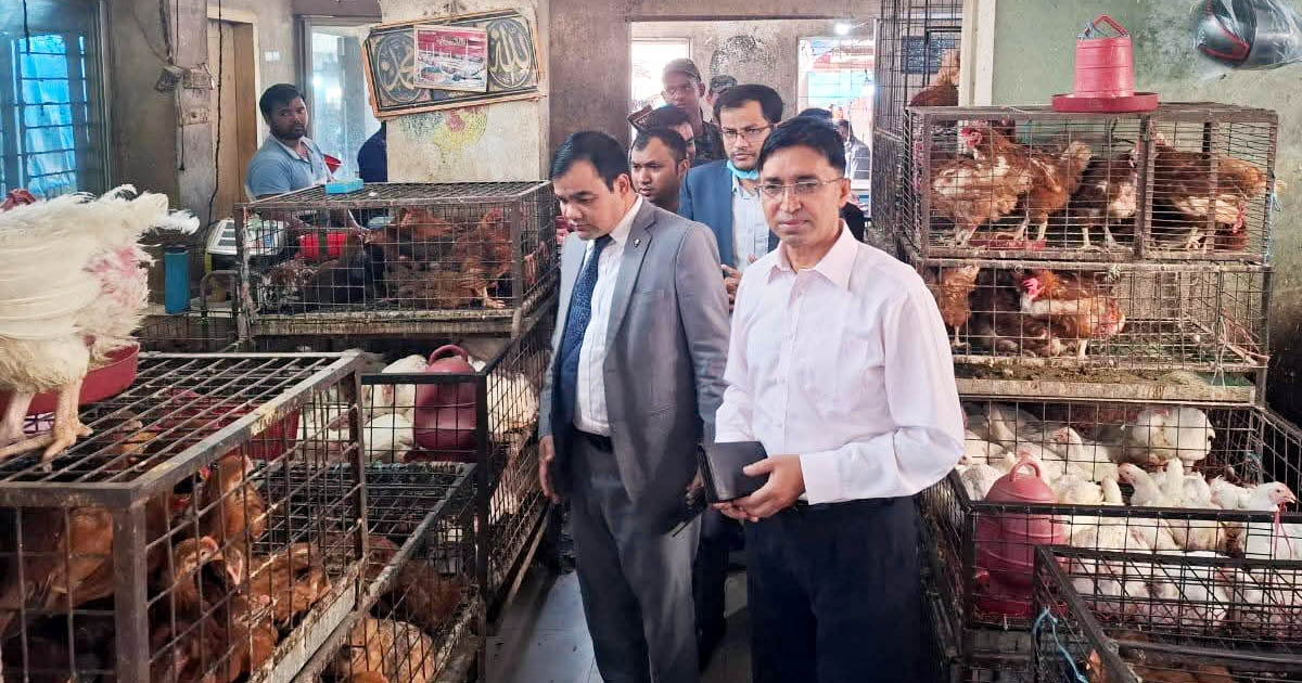 নীলফামারীতে নিত্যপ্রয়োজনীয় দ্রব্যসামগ্রীর মূল্য স্বাভাবিক রাখতে বাজার মনিটরিং