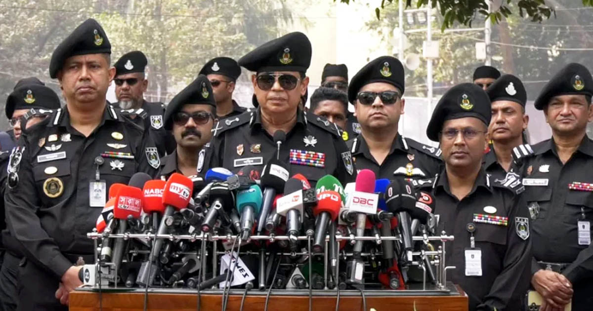 শহীদ দিবস উপলক্ষে সারা দেশে নিরাপত্তা বলয় গড়ে তোলা হয়েছে