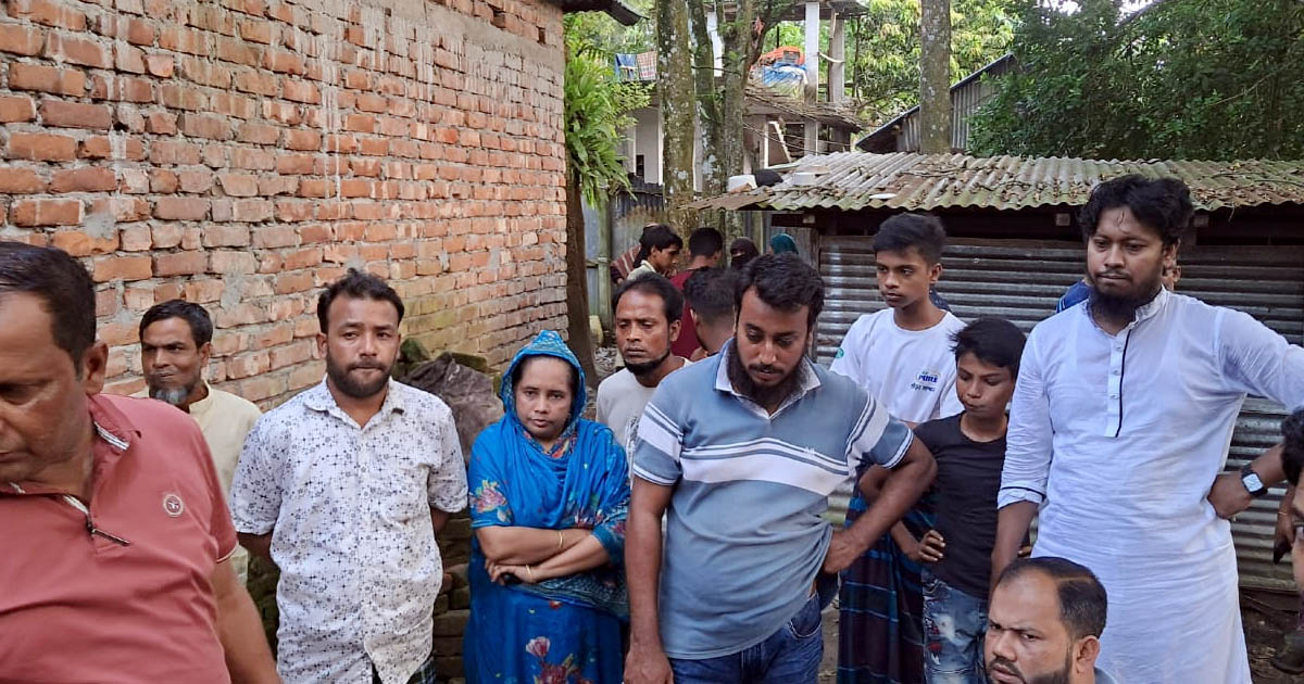 চাঁদপুর সুদের টাকা নিয়ে গৃহবধুকে আগুনে পুড়িয়ে হত্যাচেষ্টা, অভিযুক্ত গ্রেপ্তার