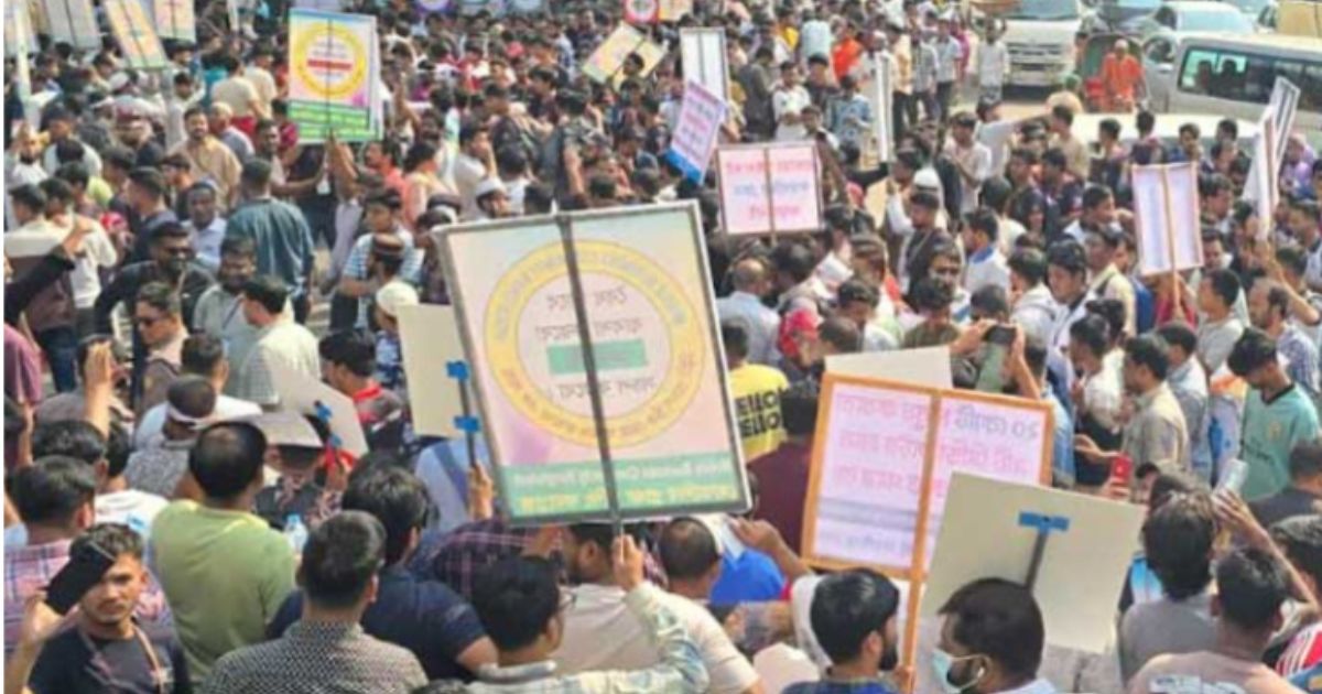 অনির্দিষ্টকালের জন্য সারাদেশে দোকান বন্ধের ঘোষণা মোবাইল ব্যবসায়ীদের