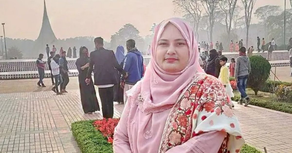 কারামুক্ত হয়ে জেলগেটেই ফের গ্রেফতার আ.লীগ নেত্রী