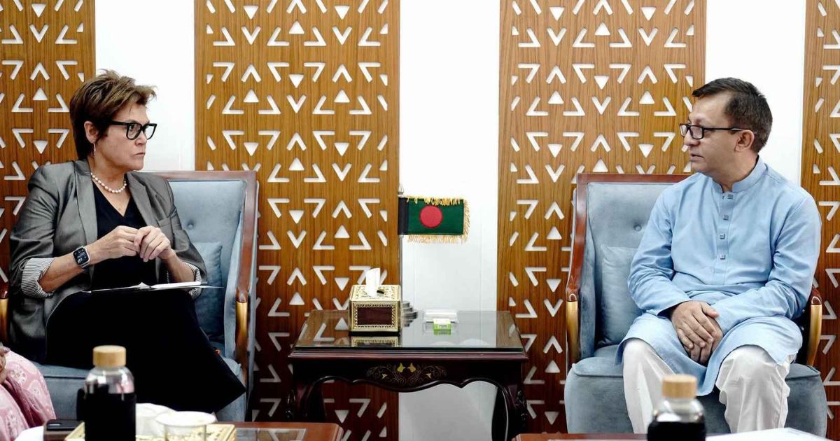 বৈশ্বিক প্রতিযোগিতায় দক্ষ জনবল তৈরি অপরিহার্য