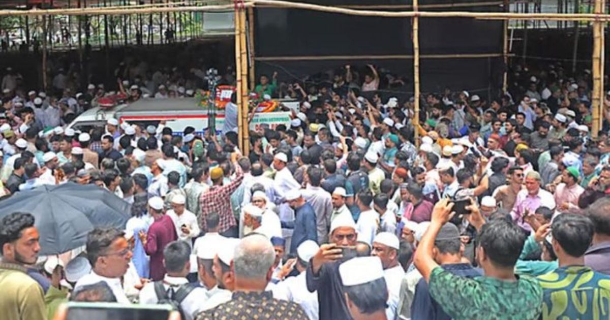 ইঞ্জিনিয়ার মোশাররফের জানাজা অনুষ্ঠিত, ‘জয় বাংলা’ স্লোগানে উত্তাল