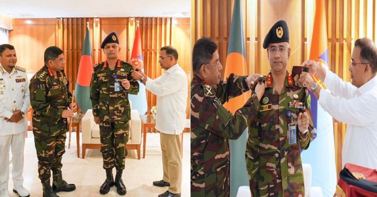 পদোন্নতি পাওয়া দুই জেনারেলকে র‍্যাঙ্ক ব্যাজ পরিয়ে দিলেন প্রধানমন্ত্রী
