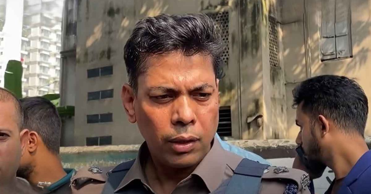 সোহরাওয়ার্দী উদ্যানের ঘটনায় পুলিশের ৪ সদস্য ক্লোজড