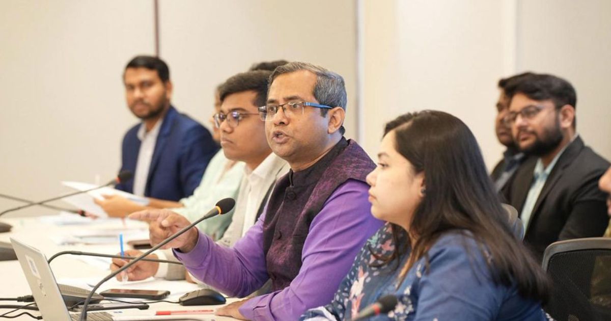 গভর্নর নিয়োগে নতুন সরকার ‘দুর্বল পদক্ষেপ’ নিয়েছে