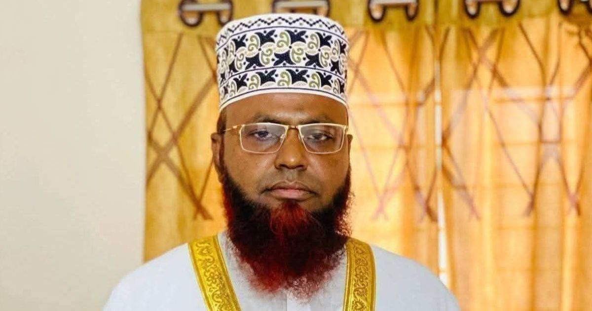 বগুড়ায় সন্ত্রাসীদের ছুরিকাঘাতে মাওলানা সাইফুল ইসলাম নিহত