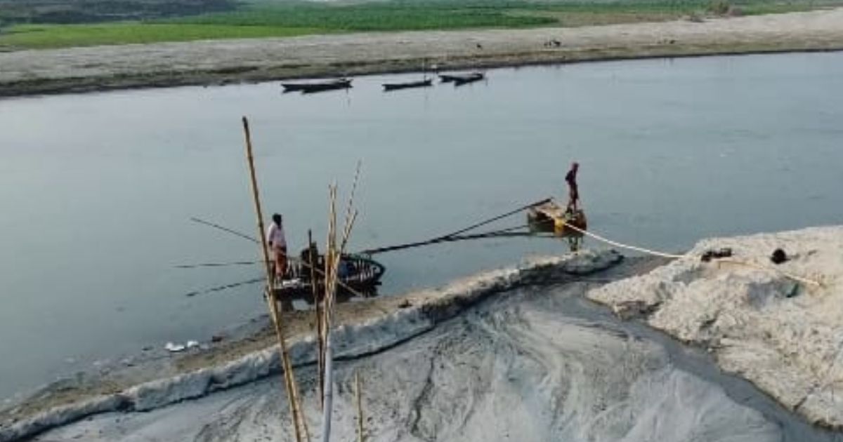 তিস্তার তীরে অবৈধ বালু উত্তোলন, হুমকিতে ফসলি জমি