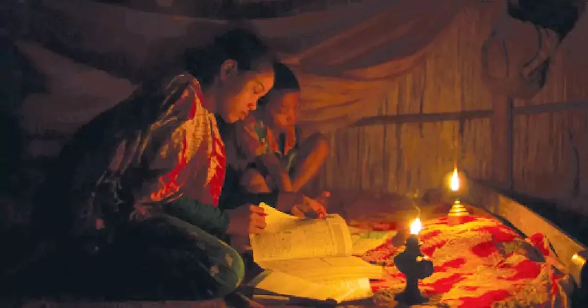 কালিয়াকৈরে তীব্র লোডশেডিং, জনজীবনে চরম ভোগান্তি