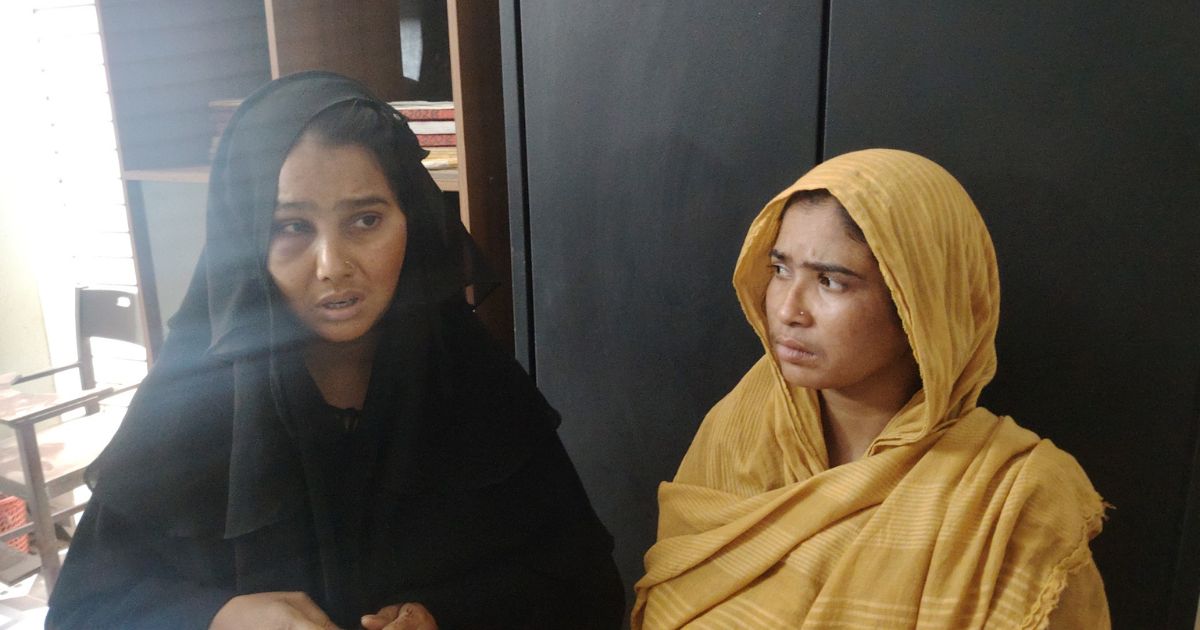লোহাগড়ায় জুয়েলারি দোকান থেকে স্বর্ণ ও টাকা চুরির ঘটনায় দুই নারী আটক