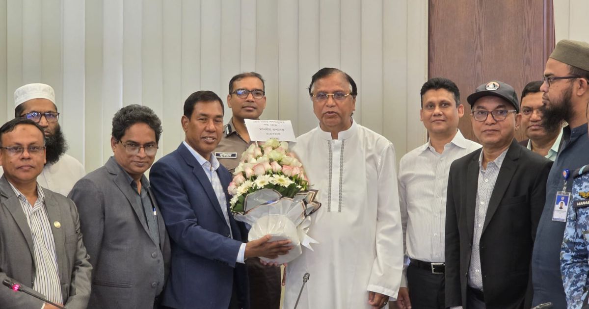 ঈদে ঘরমুখো মানুষের যাত্রা নির্বিঘ্ন করতে ডিএসসিসির বিশেষ তৎপরতা