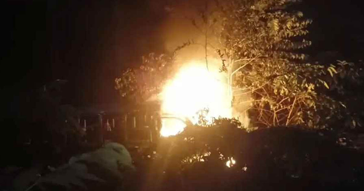 কেরানীগঞ্জ থানায় আগুন