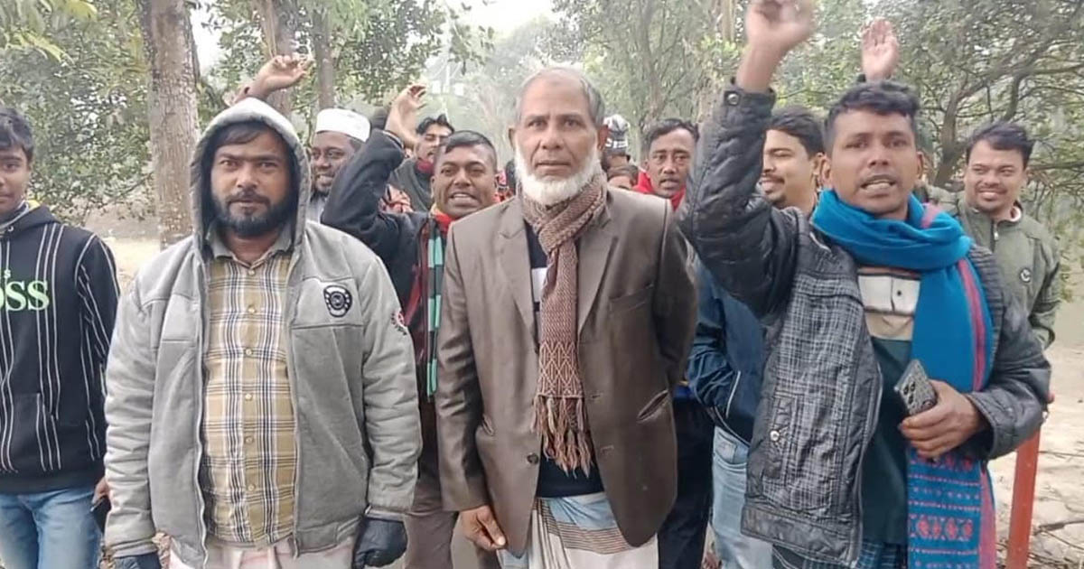 আড়াইহাজারে চুরি-ডাকাতিতে অতিষ্ঠ এলাকাবাসীর প্রতিবাদ মিছিল