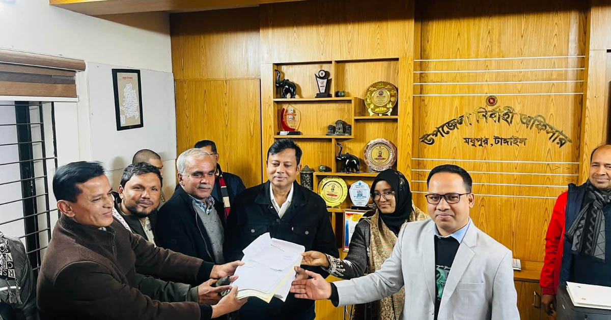 টাঙ্গাইল-১ আসনে স্বতন্ত্র প্রার্থী হিসেবে মনোনয়নপত্র জমা দিলেন কর্নেল আজাদ