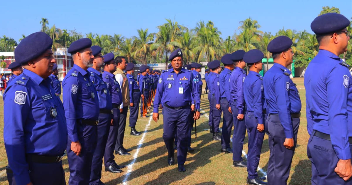 খাগড়াছড়ি পার্বত্য জেলা পুলিশের মাস্টার প্যারেড অনুষ্ঠিত