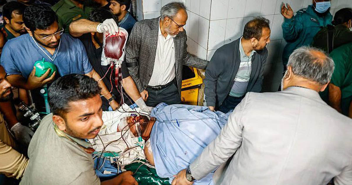 গুলিবিদ্ধ ওসমান হাদির ‘ম্যাসিভ ব্রেন ইনজুরি’, চিকিৎসকরা আশাবাদী