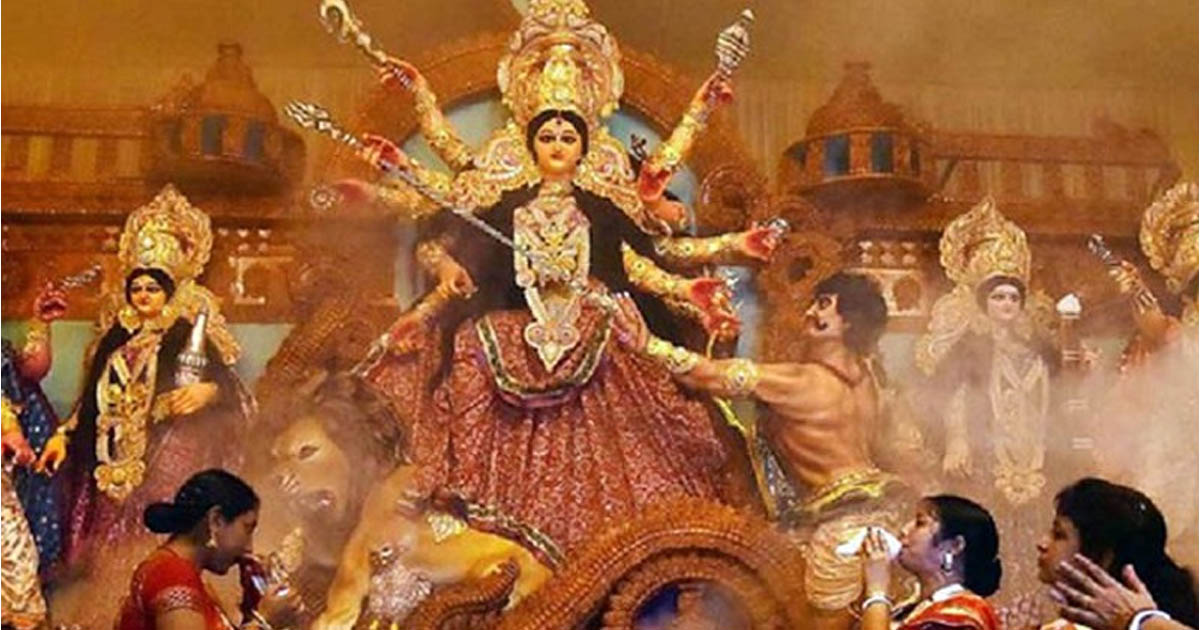 বিজয়া দশমীতে শেষ হচ্ছে শারদীয় দুর্গোৎসব