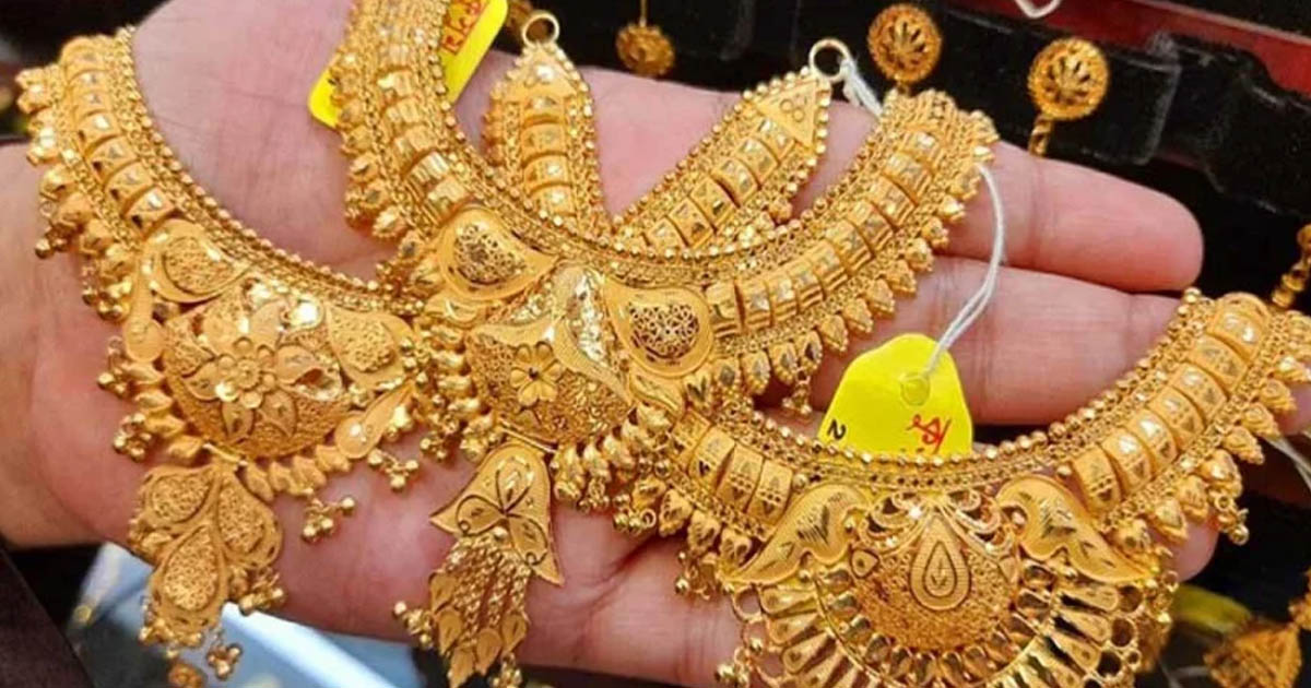 টানা দুই দফায় স্বর্ণের দামে উল্লম্ফন: ভরিপ্রতি বাড়ল প্রায় চার হাজার টাকা
