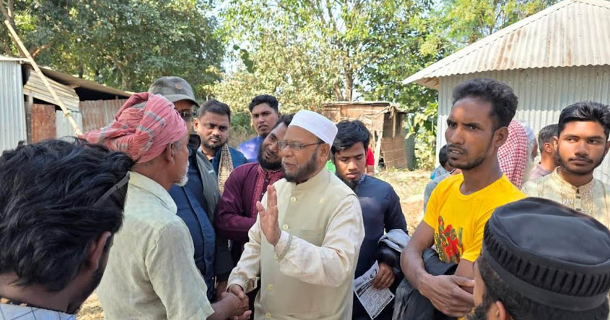 গোয়ালন্দের দুর্গম চরাঞ্চলে ভোট চাইলেন অ্যাডভোকেট নূরুল ইসলাম