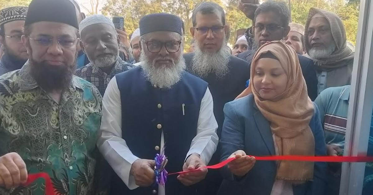গুরুদাসপুর মডেল মসজিদ উদ্বোধন করলেন ধর্ম উপদেষ্টা