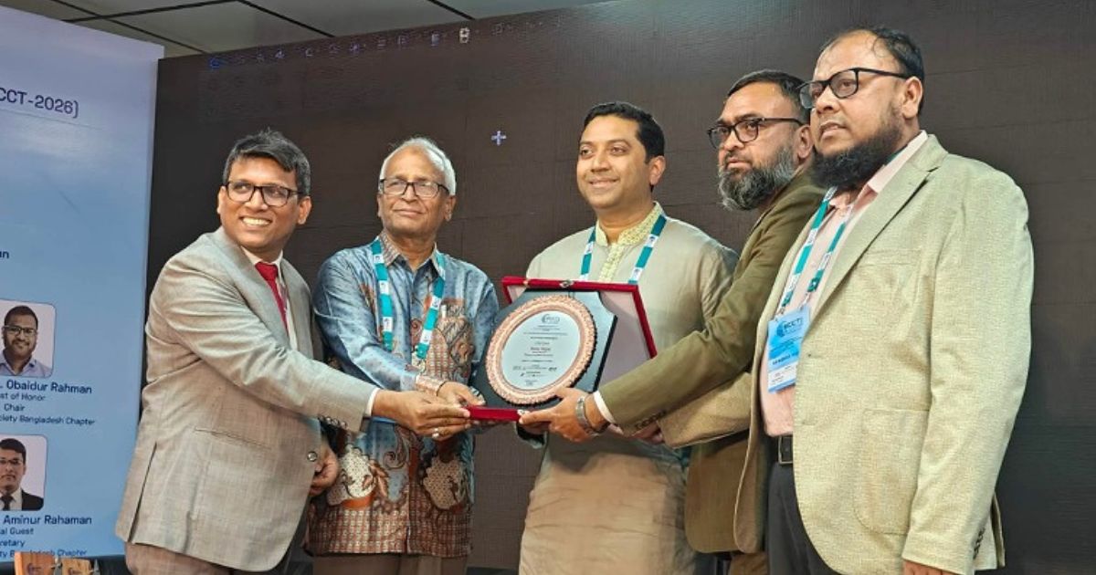 এআই বিপ্লবের জন্য শিক্ষার্থীদের প্রস্তুত করতে হবে