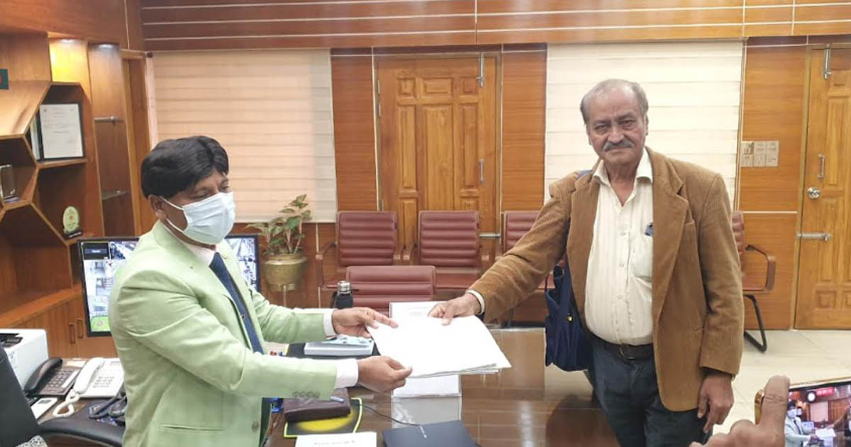 কিশোরগঞ্জ-২ আসনে নির্বাচনী লড়াইয়ে ডোনাল্ড ট্রাম্পের ক্যাবিনেট মেম্বার খোকন
