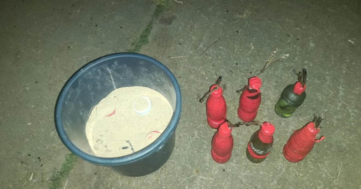 মোহাম্মদপুর থেকে পেট্রোল বোমা-ককটেল উদ্ধার