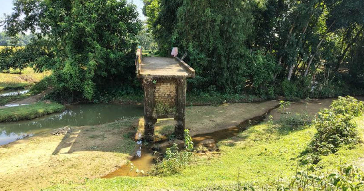 ২০ বছর পার হলেও নির্মাণ হয়নি সংযোগ সড়ক