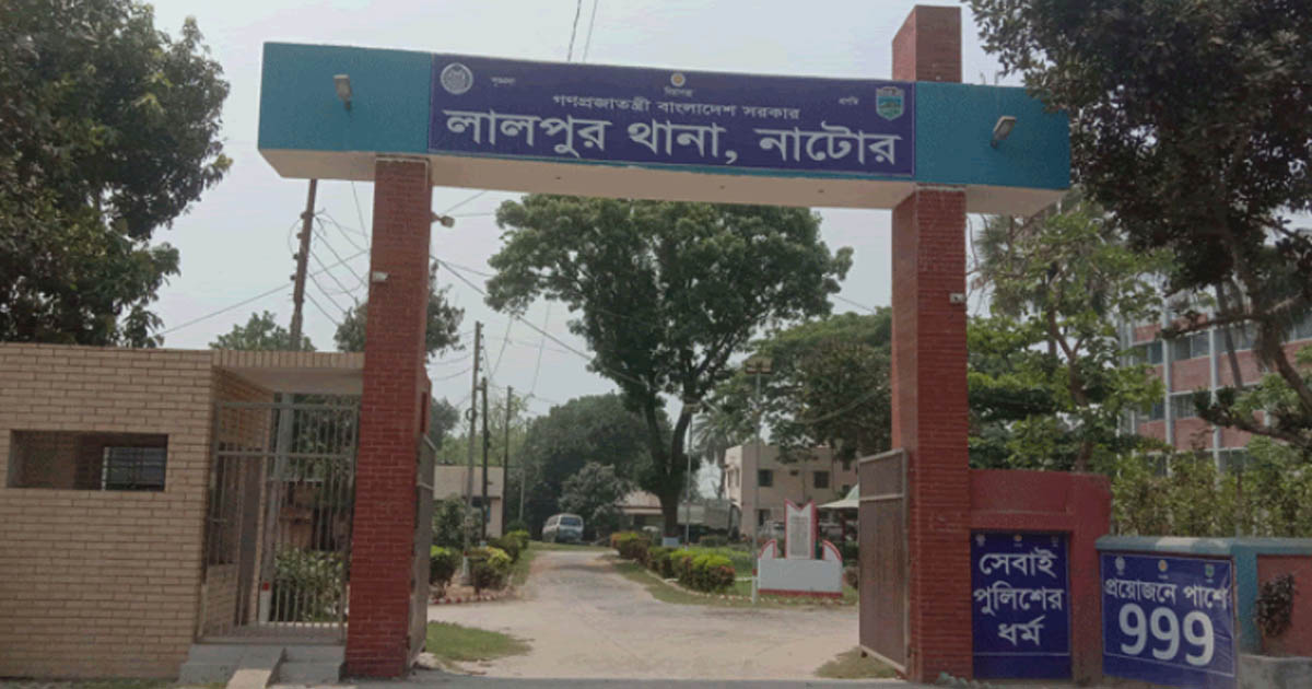 লালপুর থানার ভেতর থেকে মোটরসাইকেল চুরি