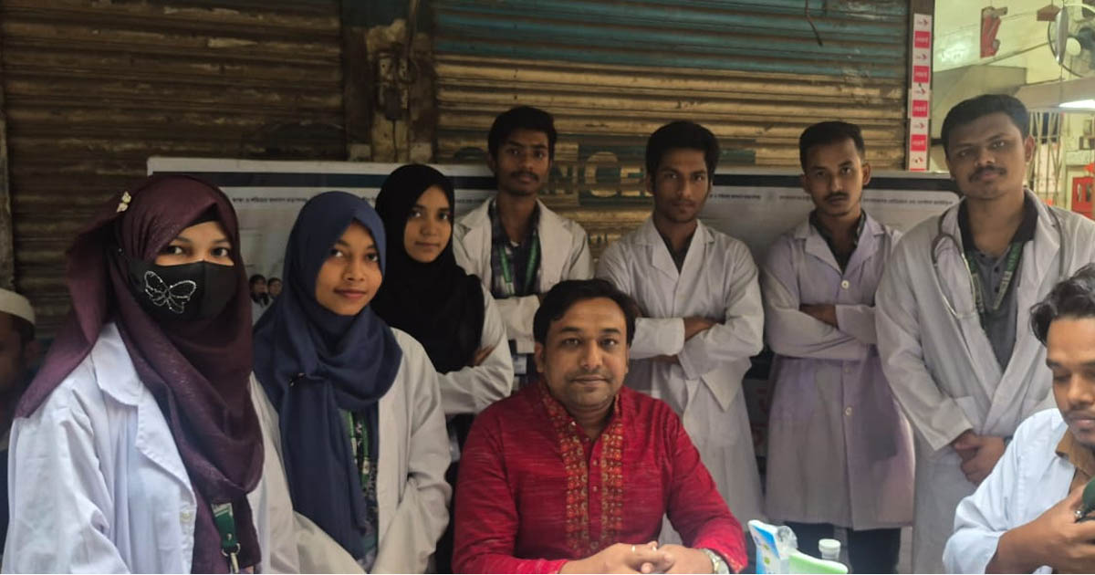 দি-ম্যাটস ও আইআইএইচএসের ফ্রি মেডিকেল ক্যাম্পেইন