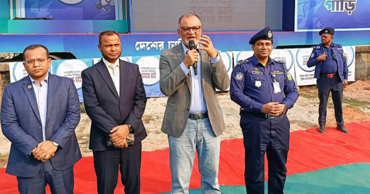 ময়মনসিংহে ‘ভোটের গাড়ি’র উদ্বোধন করলেন বাণিজ্য উপদেষ্টা