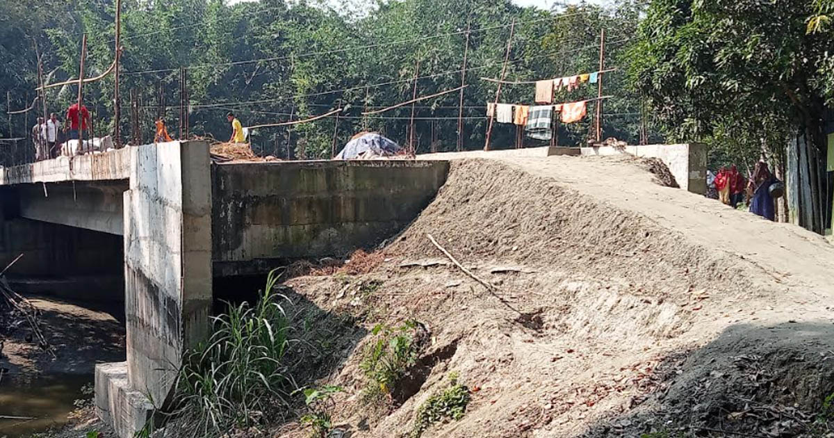 নাগরপুরে সড়ক ও ব্রিজ নির্মাণে স্থবিরতা