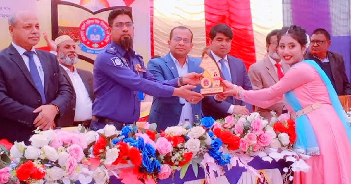 নেত্রকোণা আদর্শ বালিকা উচ্চ বিদ্যালয় এন্ড কলেজের বার্ষিক পুরস্কার বিতরণ ও সাংস্কৃতিক অনুষ্ঠান